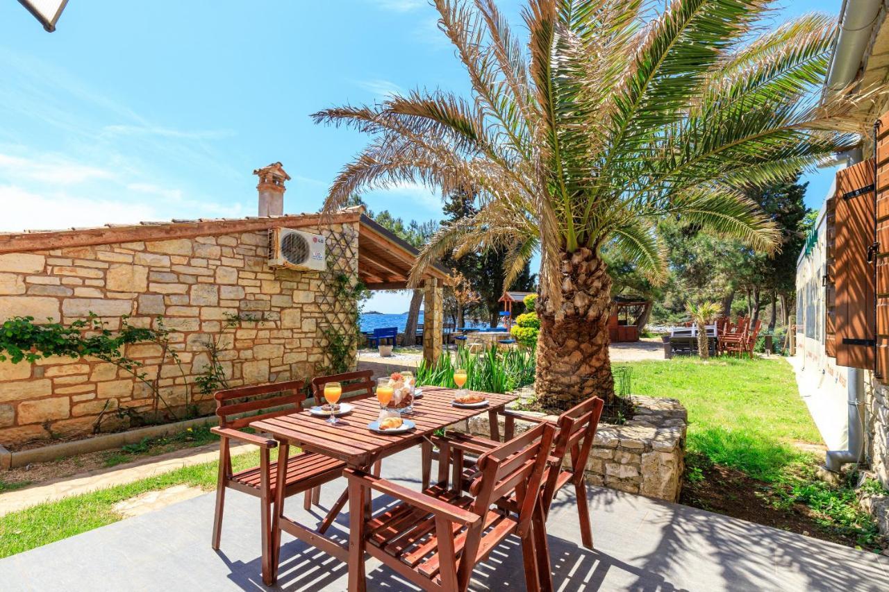 Cuvi Beach Apartments Rovinj Exterior foto