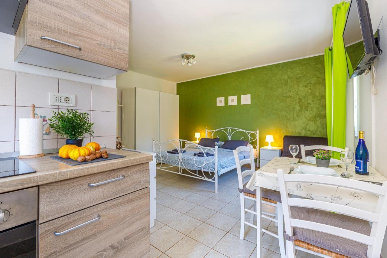 Cuvi Beach Apartments Rovinj Exterior foto